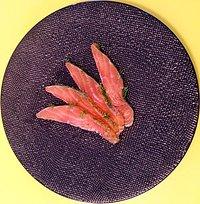Graved lachs sashimi – marinierter frischlachs mit dill-senf-honig-sauce