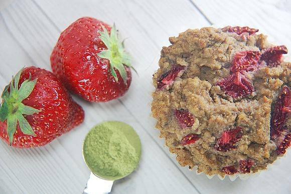 Erdbeer Matcha Muffins