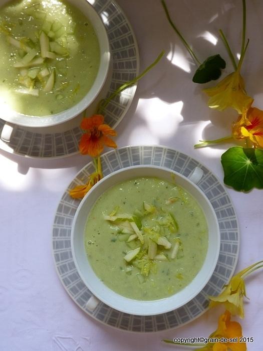 Sommersonnenfrische: Gurken-Avocado-Buttermilch-Gazpacho