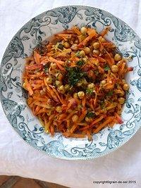 Möhrensalat mit röstkichererbsen - *reisehunger* [rezension]