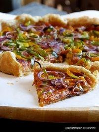 Griffbereit: Gemüseconfit-Tarte mit Paprika