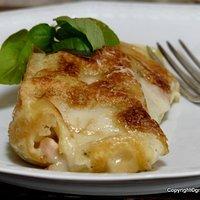 Sommer-cannelloni mit lachs, zitronenbasilikum und ziegenfrischkäse