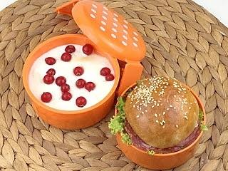 Bento nr. 699 burgersandwich.