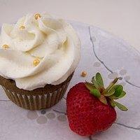 Vegane Matchacupcakes mit Vanillecreme