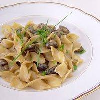 Waldpilzragout mit Bandnudeln