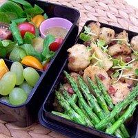 Bento nr. 486 gebratene knödel mit spargel.