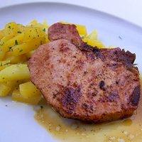 Kassler mit Steckrübengemüse