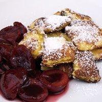 Kaiserschmarren mit Zwetschgenröster