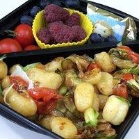 Bento nr. 287 zucchini-gnocchis-pfanne.