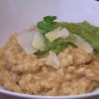 Risotto mit Erbsen-Koriander-Creme