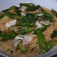 Gebratener Spargel mit Linguini