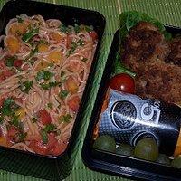 Bento nr. 147 aiva-nudelsalat mit hackklößchen.
