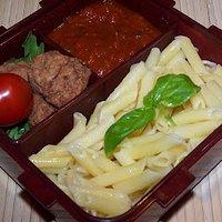 Bento nr. 120 makkaroni-chips mit hackbällchen.