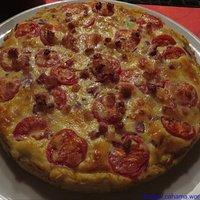 Gemüsetarte mit Käse und Speck