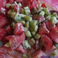 Schneller Gurken-Tomatensalat