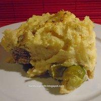 Das #12von12-im-dezember-rezept: rosenkohl und hackbällchen mit kartoffellbreikruste