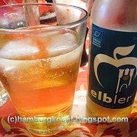 Kostprobe: elbler - cider mit äpfeln von der elbe, quasi frisch vom deich