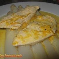 Hähnchenbrust mit Spargel in Orangensauce
