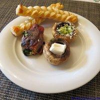 Gegrillte, gefüllte Champignons