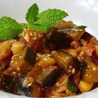 Auberginen-Kichererbsen-Pfanne mit Feta