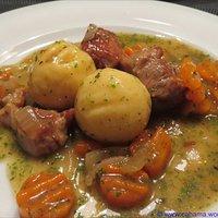 Klöße aus gekochten Kartoffeln iii