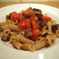 Nudeln mit Tomaten und Tofu