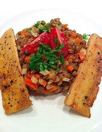 Lauwarmer Linsensalat mit Tofu