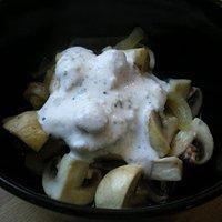 Champignons mit Knobi-Sauce