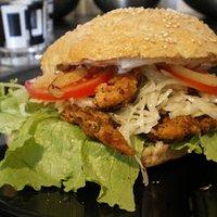 Vegetarischer Gyros-Burger