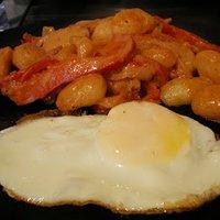 Paprika-Gnocchi, dazu Spiegelei