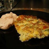 Gemüsepuffer mit Tomatenquark