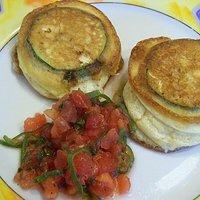Gebackene Zucchini-Mozzarella-Sandwiches