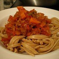 Spaghetti mit Grünkern-Bolognese