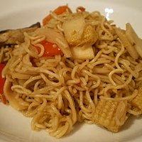 Mie-Nudeln aus dem Wok