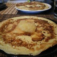 Apfelpfannkuchen mit Apfelkompott