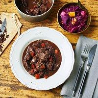 Rezept von matthias f. mangold: wildschweingulasch mit birnenrotkohl.