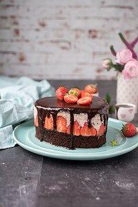 Erdbeer-Schoko-Herz-Torte: Muttertagsleckerei