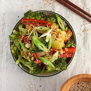 Thai Brokkoli Salat