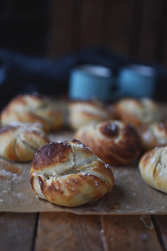 Quarkknoten knusprige Brötchen über Nacht