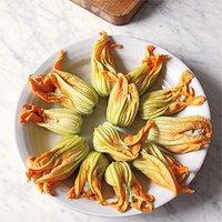 Rezept von leila lindholm: gebratene oliven mit harissa und zitrone