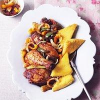 Rezept von cynthia barcomi: hühnchen nach jägerart mit rosmarin-polenta