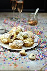 Monkey bread (mini) berliner – ofenberliner mit marmeladenfüllung