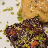 Vegane walnuss schoko brownies mit gojibeeren