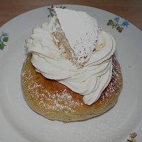 Erinnerung: ab dienstag gibt es bei traditionalisten die semla