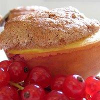 Mit süßem häubchen - pesche ripiene con ribes rossi