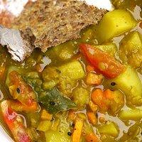 Indisches Vegetable Toor Dhal (V)