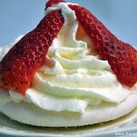 Pavlova Fraise-Citron (Erdbeer-Zitronen-Pavlova)
