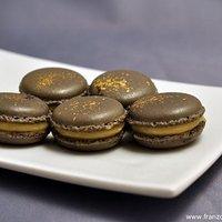 Macarons à la crème de caramel au beurre salé (Macarons mit Salzbutter-Karamell-Creme)