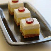 Kunst oder käse – cheesecake-würfel